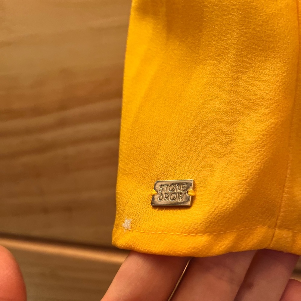 Euc Stone Row By Volcom -Yellow Summer Skater Shi… - image 6